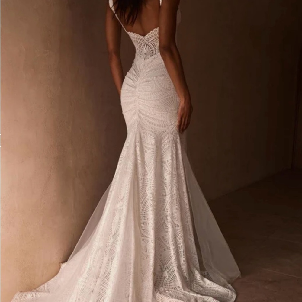 Elegant White Lace Wedding Dress | Grace Loves Lace Sienna Dress | Size S - Picture 8 of 10